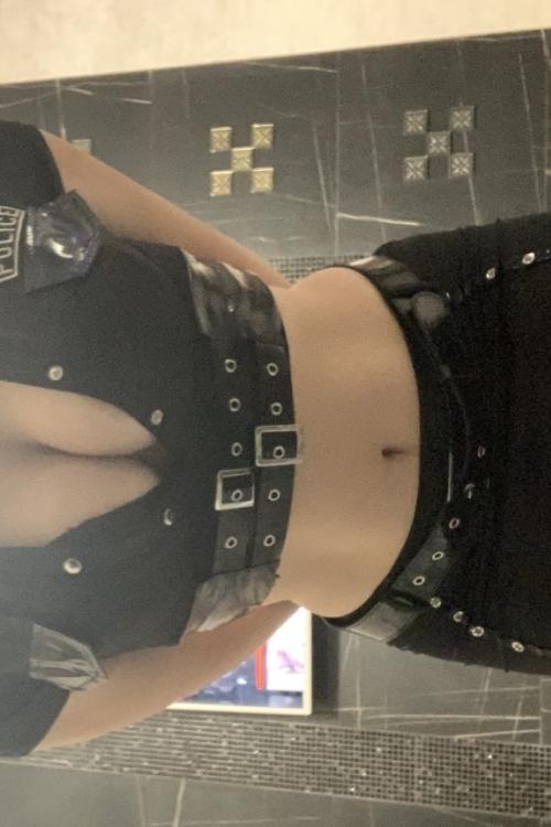 Девушка Проститутка в Питере у метро Парк Победы