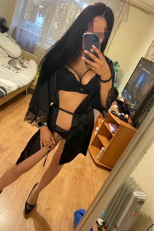 Девушка Проститутка в Питере у метро Приморская