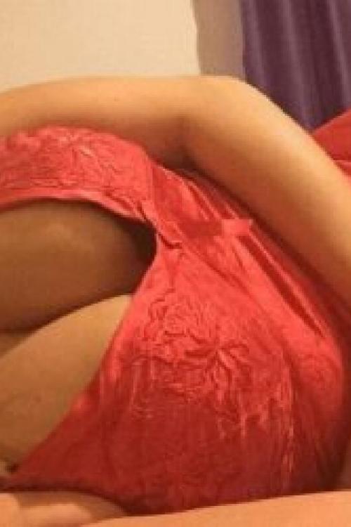 Девушка Проститутка в Питере у метро Московская