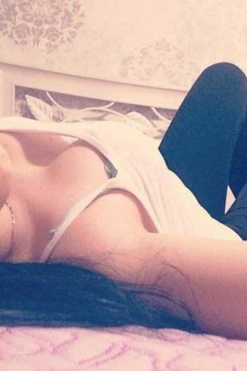 Девушка Проститутка в Питере у метро Проспект Ветеранов