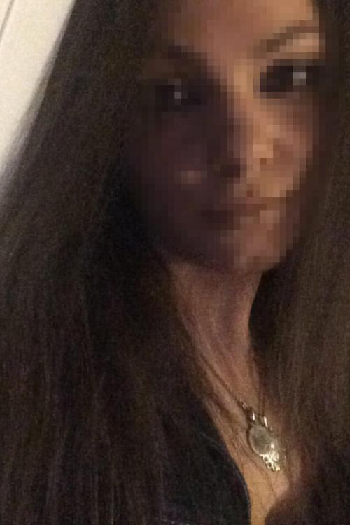 Девушка Проститутка в Питере у метро Гостиный двор