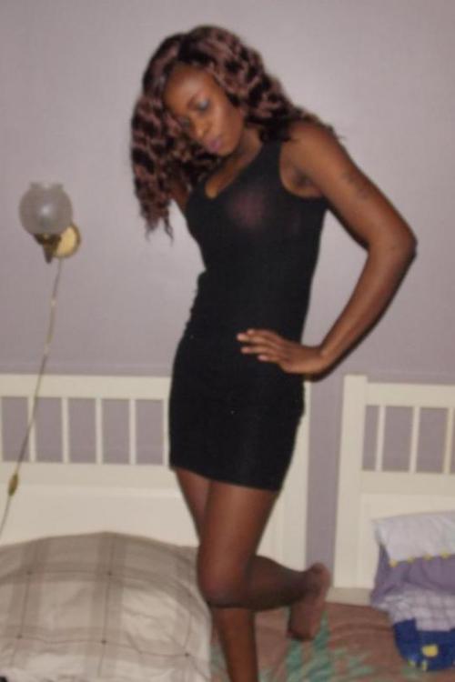 Девушка Проститутка в Питере у метро Приморская