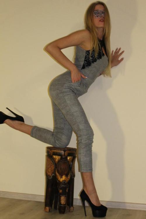 Девушка Проститутка в Питере у метро Адмиралтейская