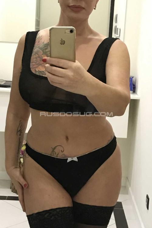 Девушка Проститутка в Питере у метро Площадь Восстания