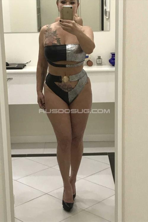 Девушка Проститутка в Питере у метро Площадь Восстания