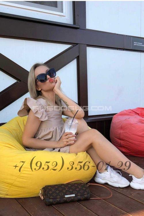 Девушка Проститутка в Питере у метро Московская