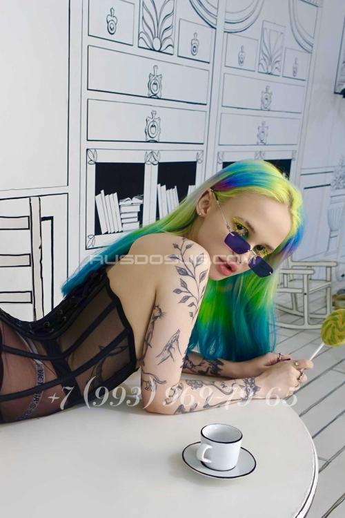 Девушка Проститутка в Питере у метро Площадь Александра Невского