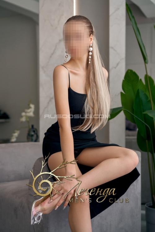 Девушка Проститутка в Питере у метро Маяковская