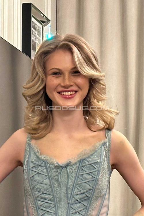 Девушка Проститутка в Питере у метро Крестовский остров