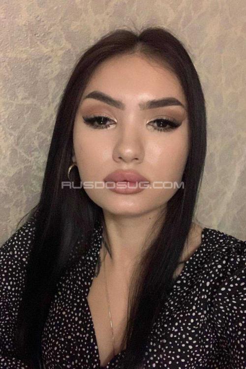 Девушка Проститутка в Питере у метро Московская