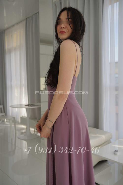 Девушка Проститутка в Питере у метро Московская