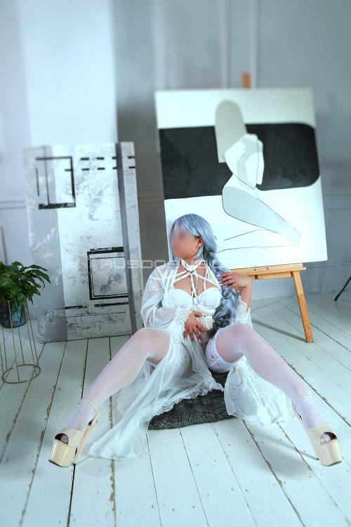 Девушка Проститутка в Питере у метро Парнас