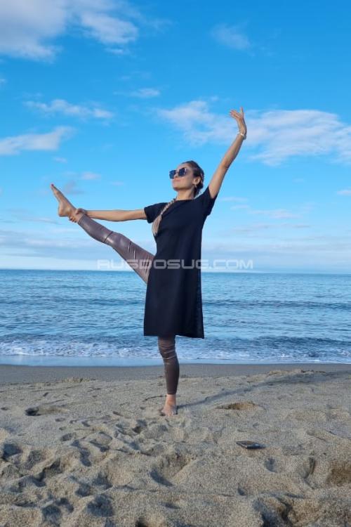 Девушка Проститутка в Питере у метро Парк Победы