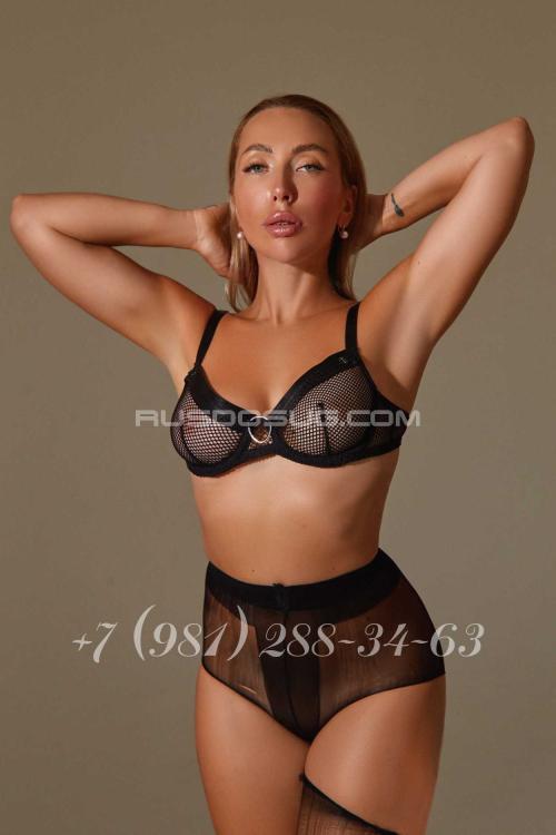 Девушка Проститутка в Питере у метро Московские ворота