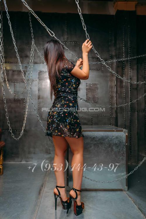 Девушка Проститутка в Питере у метро Крестовский остров