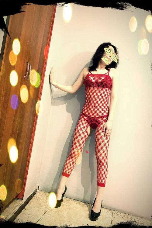 Девушка Проститутка в Питере у метро Новочеркасская