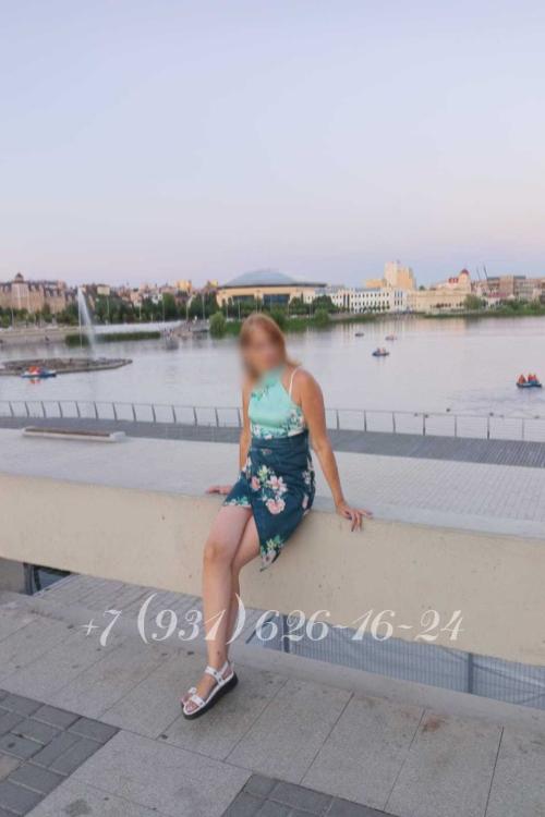 Девушка Проститутка в Питере у метро Маяковская