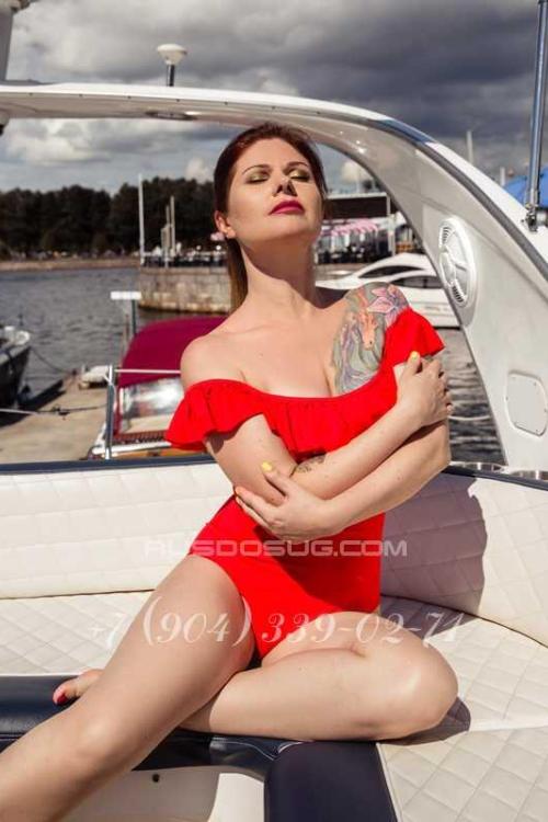 Девушка Проститутка в Питере у метро Площадь Мужества