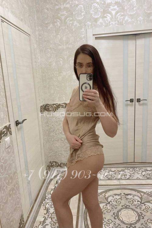 Девушка Проститутка в Питере у метро Площадь Восстания