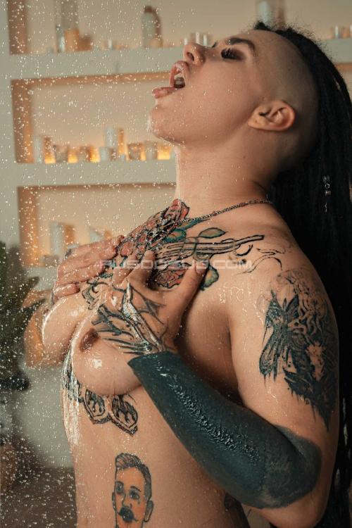 Девушка Проститутка в Питере у метро Сенная площадь