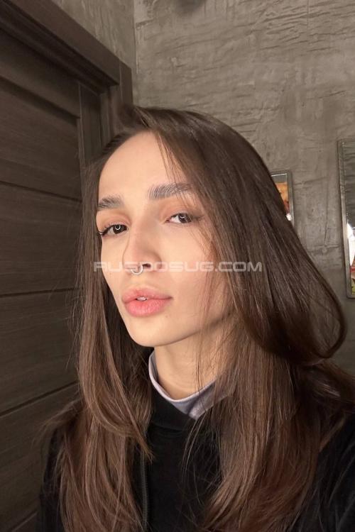 Девушка Проститутка в Питере у метро Комендантский проспект