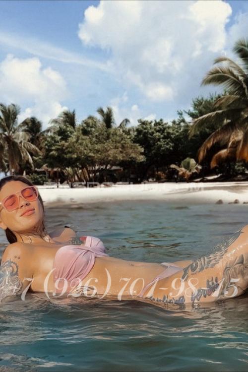 Девушка Проститутка в Питере у метро Ладожская