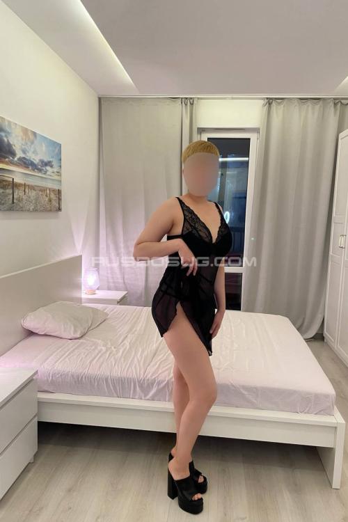 Девушка Проститутка в Питере у метро Чёрная речка