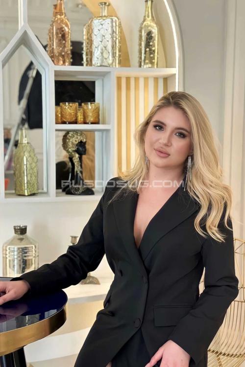 Девушка Проститутка в Питере у метро Ломоносовская