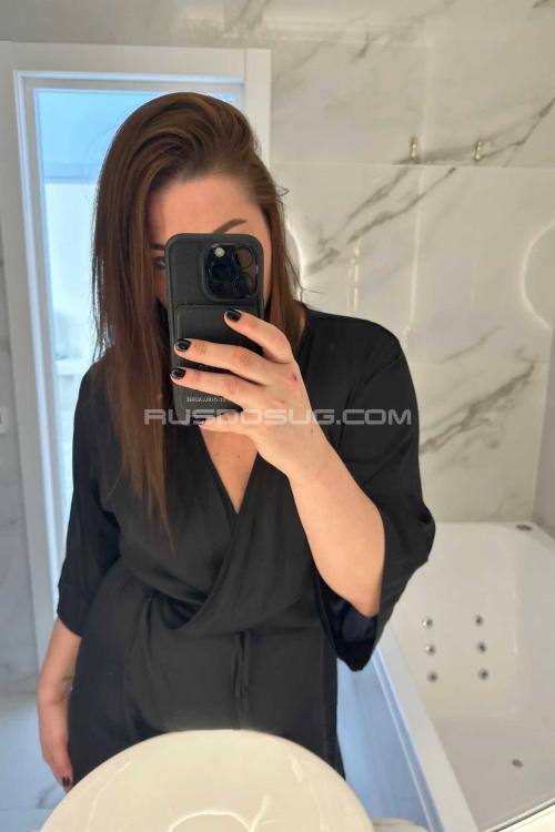 Девушка Проститутка в Питере у метро Обводный канал