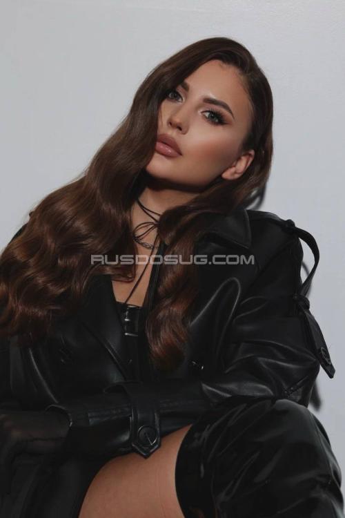 Девушка Проститутка в Питере у метро Московская