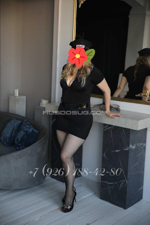 Девушка Проститутка в Питере у метро Электросила