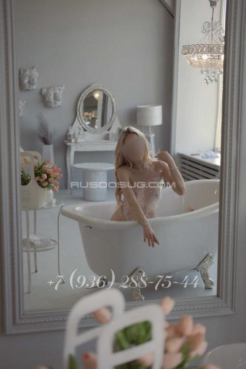 Девушка Проститутка в Питере у метро Чёрная речка