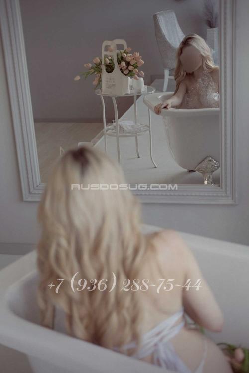 Девушка Проститутка в Питере у метро Чёрная речка