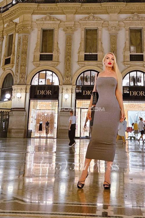 Девушка Проститутка в Питере у метро Крестовский остров