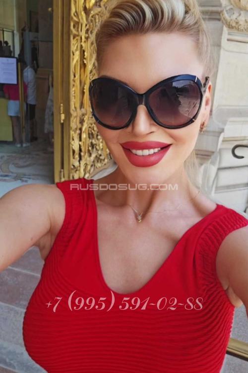 Девушка Проститутка в Питере у метро Крестовский остров