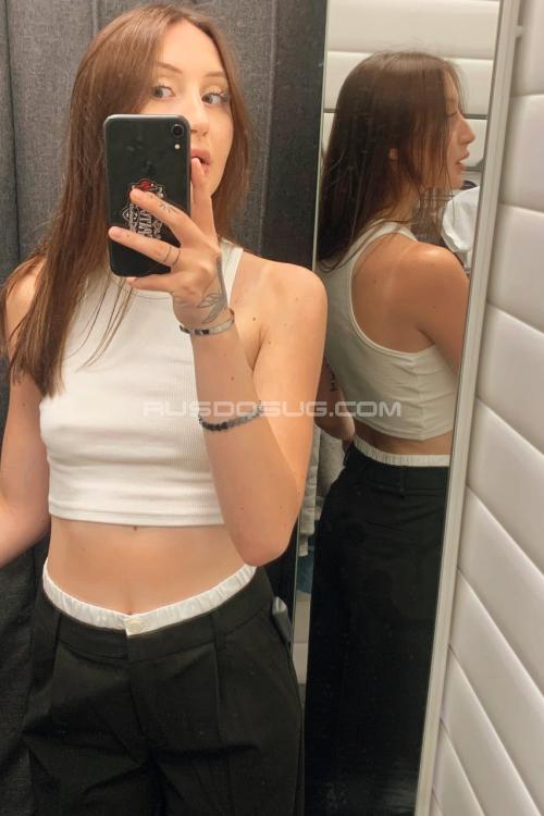 Девушка Проститутка в Питере у метро Чёрная речка