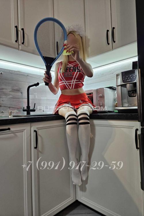 Девушка Проститутка в Питере у метро Московские ворота