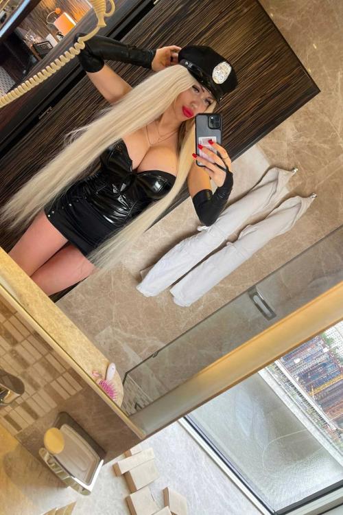 Девушка Проститутка в Питере у метро Площадь Восстания