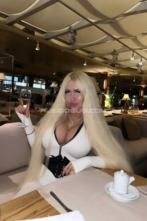 Девушка Проститутка в Питере у метро Площадь Восстания