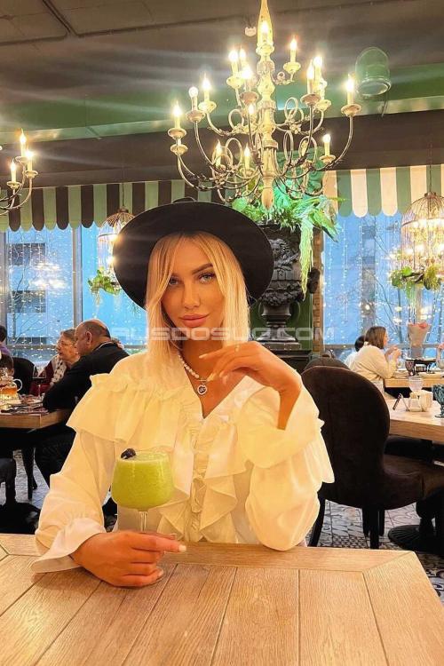 Девушка Проститутка в Питере у метро Звёздная