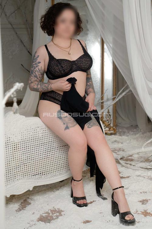 Девушка Проститутка в Питере у метро Чёрная речка