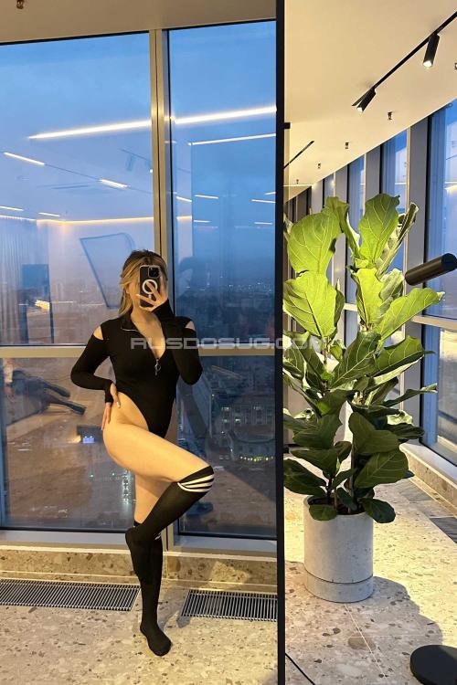 Девушка Проститутка в Питере у метро Проспект Славы