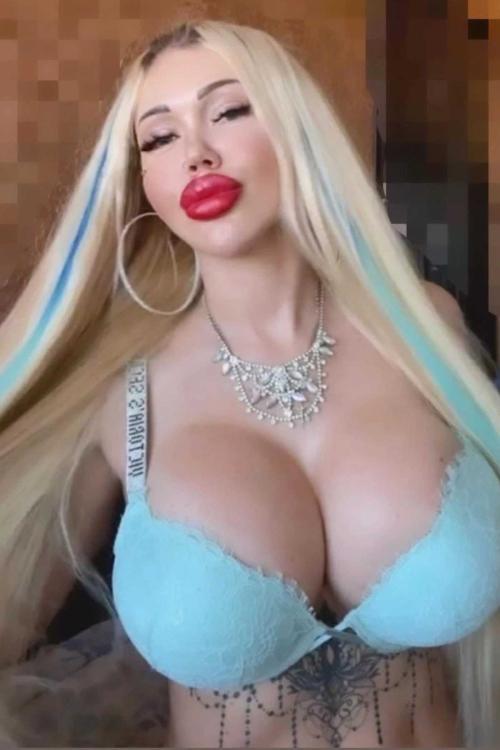 Девушка Проститутка в Питере у метро Площадь Восстания