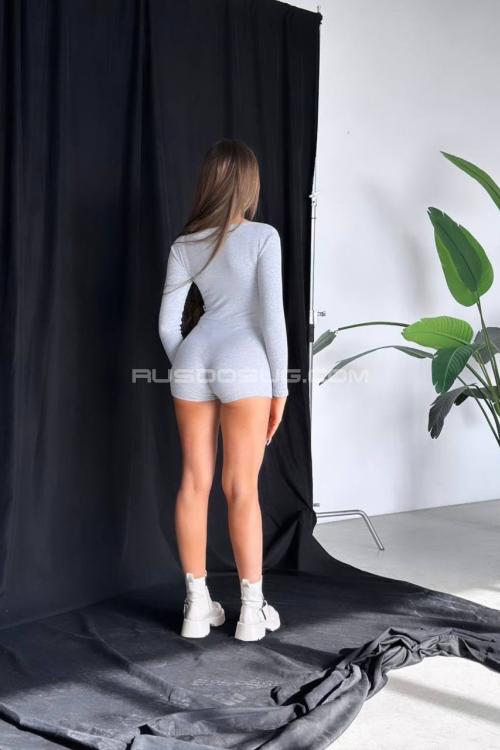 Девушка Проститутка в Питере у метро Московские ворота