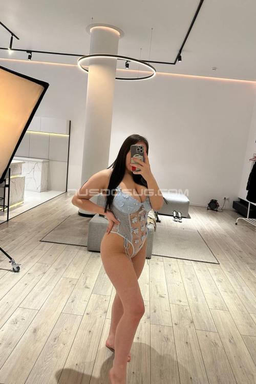 Девушка Проститутка в Питере у метро Купчино