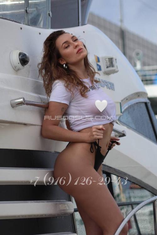 Девушка Проститутка в Питере у метро Лесная