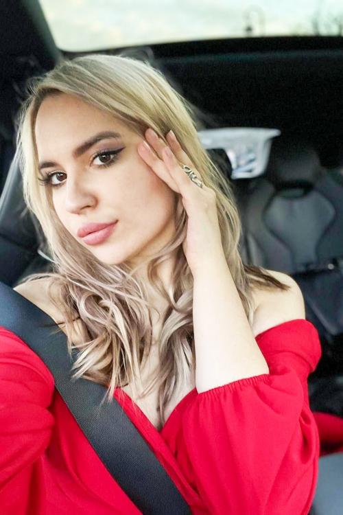 Проститутка Кира, в Питере у метро Василеостровская