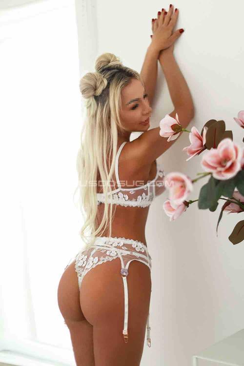 Девушка Проститутка в Питере у метро Старая Деревня