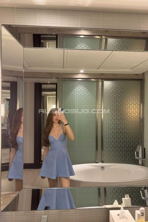 Девушка Проститутка в Питере у метро Площадь Александра Невского