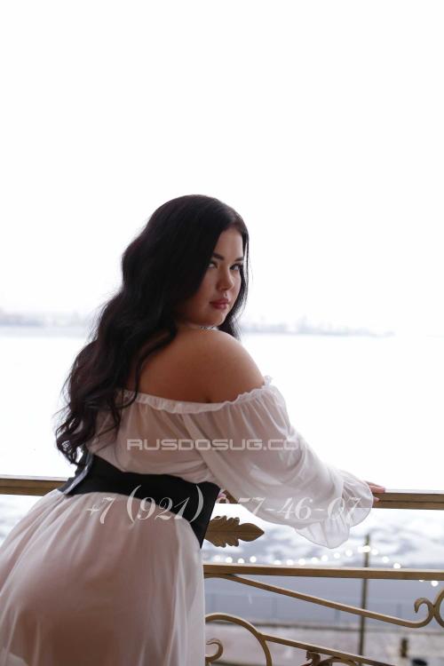 Девушка Проститутка в Питере у метро Комендантский проспект